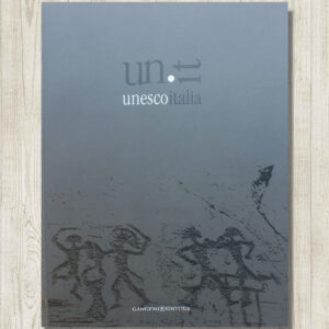 The cover of the book "Unesco Italia".